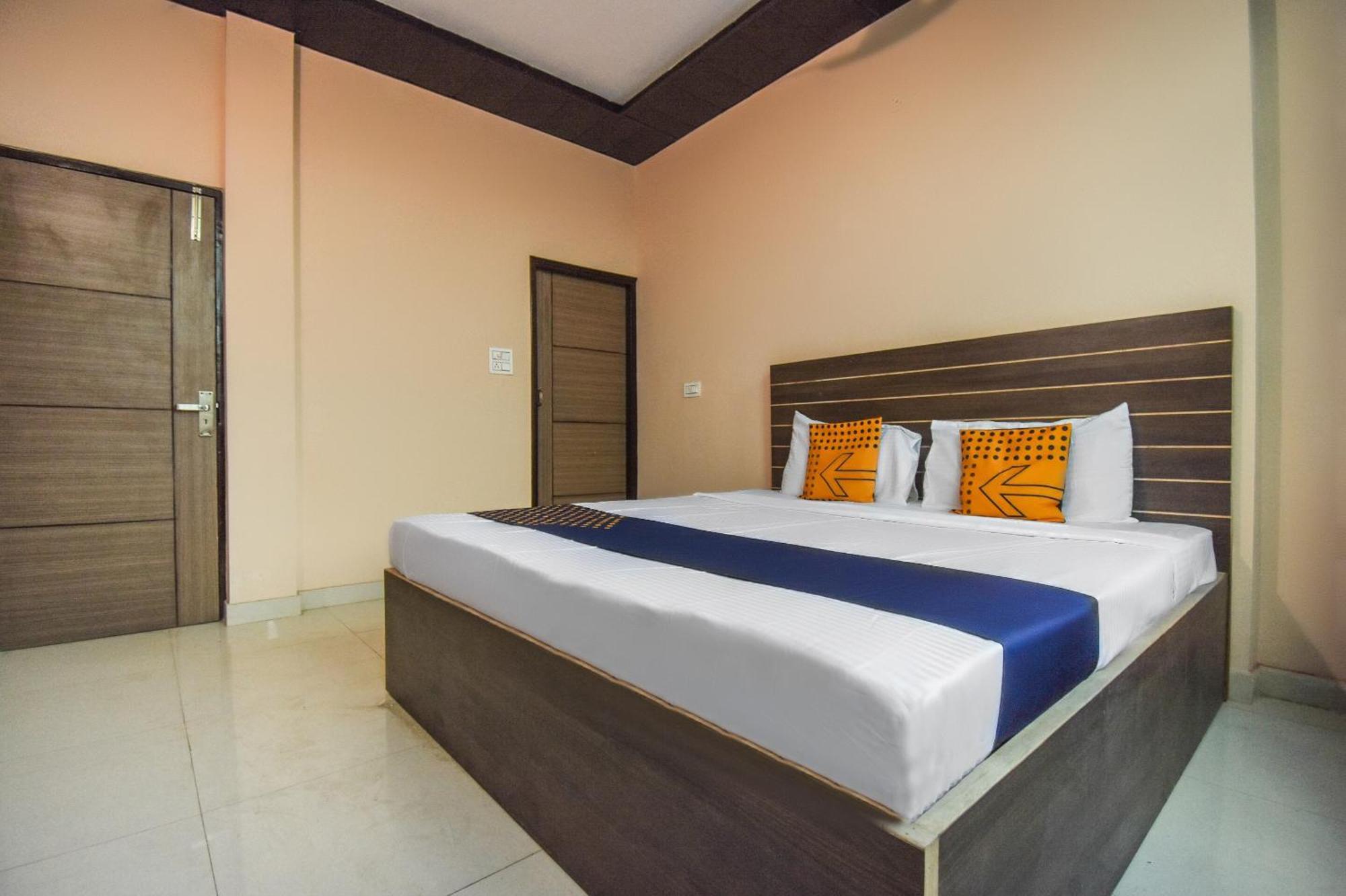 Hotel O Hi Tech Panchkula Esterno foto